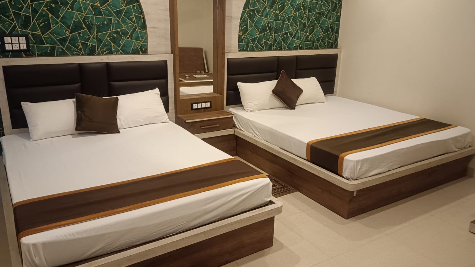 Deluxe - Four Bed